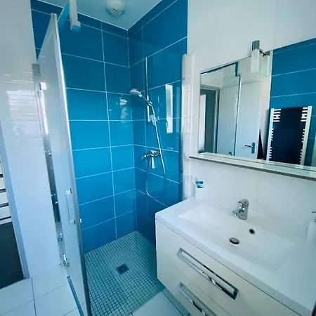 Biscaraibes بيت للعطل